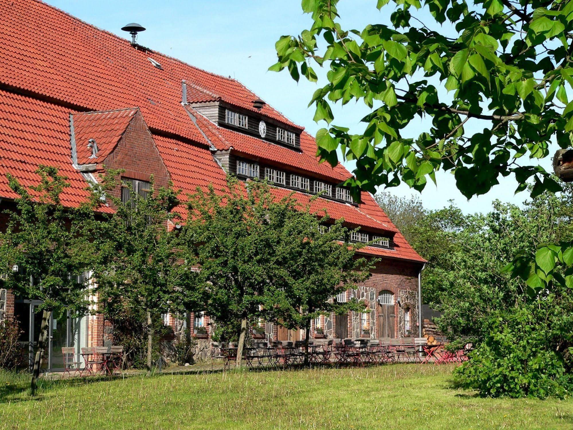 Отель Gutshof Woldzegarten Экстерьер фото